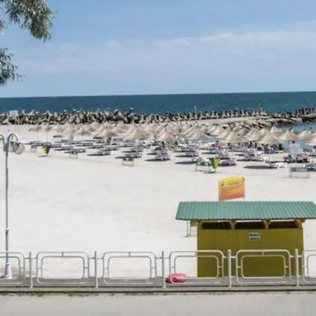 La Malul Marii-plaja Diana Lejlighed